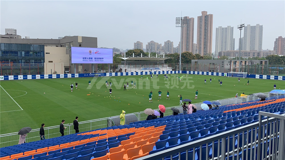 塔子湖体育中心足球场 武汉第七届世界军人运动会 国内首个双层霄盾金属看台-领先体育5.jpg