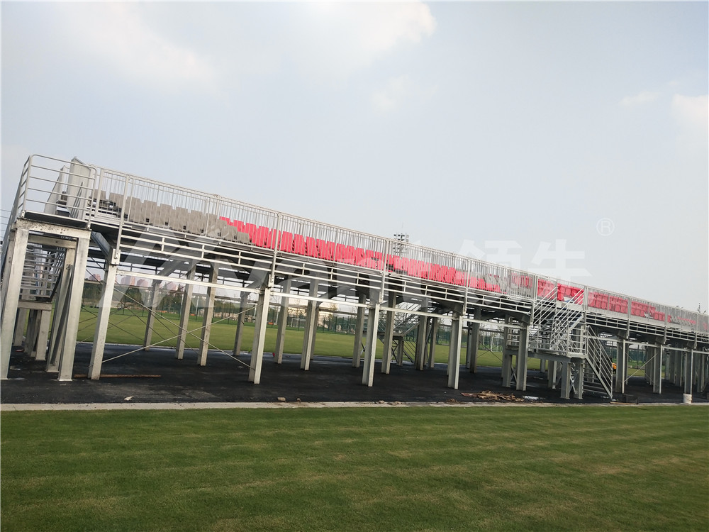 上海市民公园足球场（宵盾金属看台-晶钻一体中靠背864座、迈瑞特132座）17.jpg